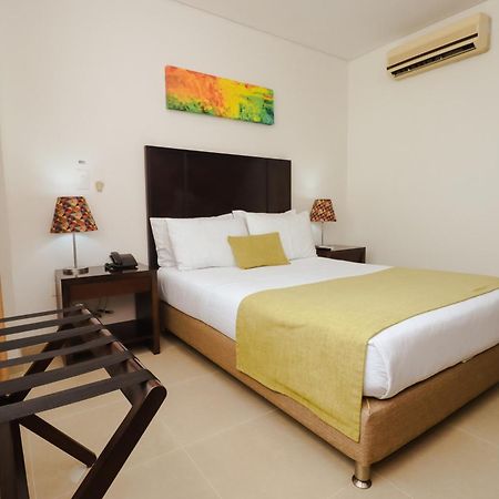 Hotel Millenium บารังกาแบร์เมฮา ภายนอก รูปภาพ