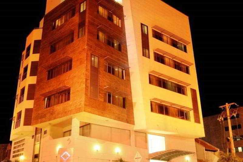 Hotel Millenium บารังกาแบร์เมฮา ภายนอก รูปภาพ