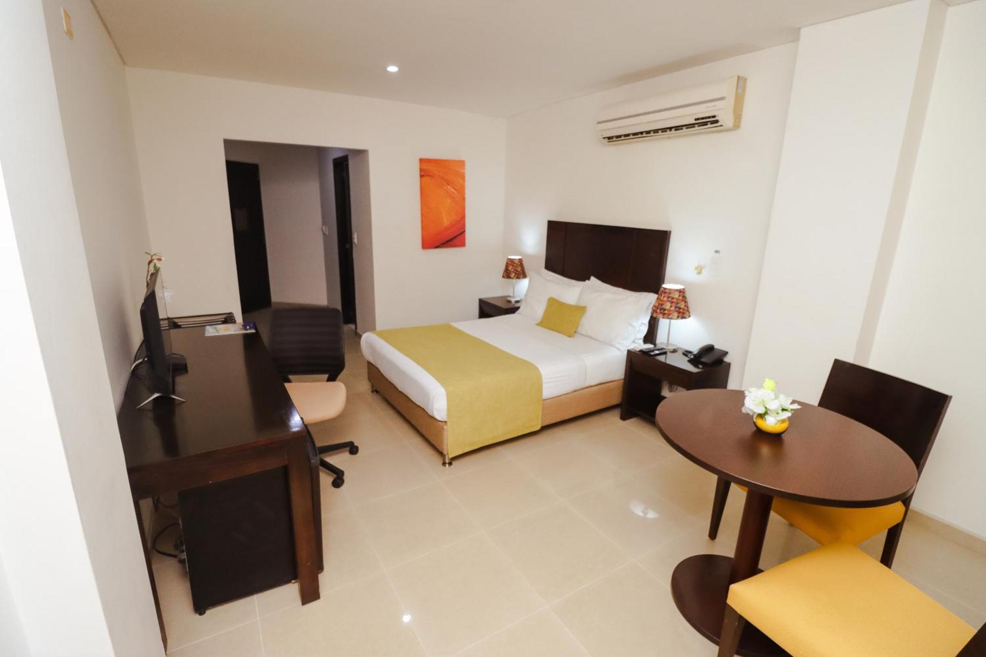 Hotel Millenium บารังกาแบร์เมฮา ภายนอก รูปภาพ