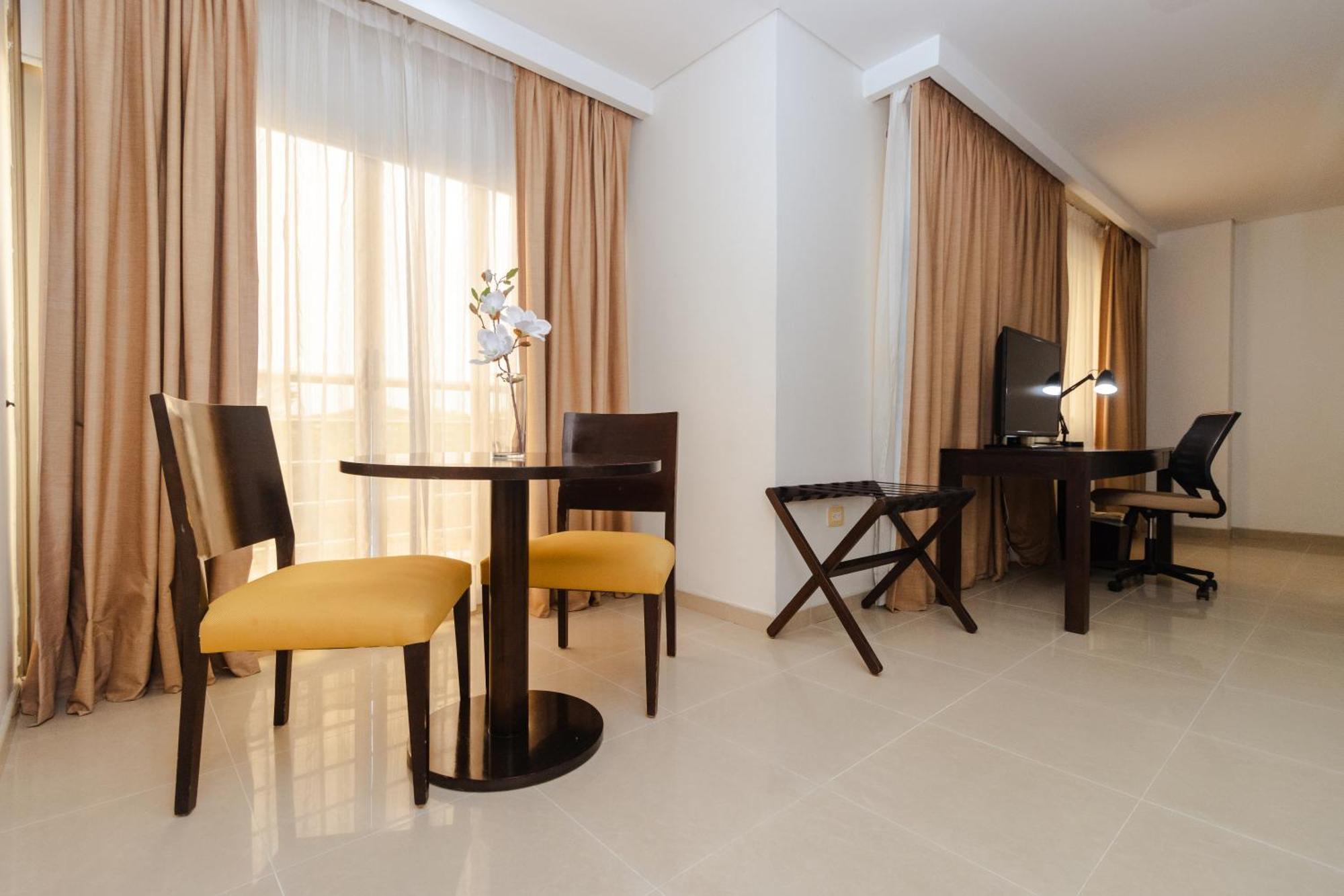 Hotel Millenium บารังกาแบร์เมฮา ภายนอก รูปภาพ