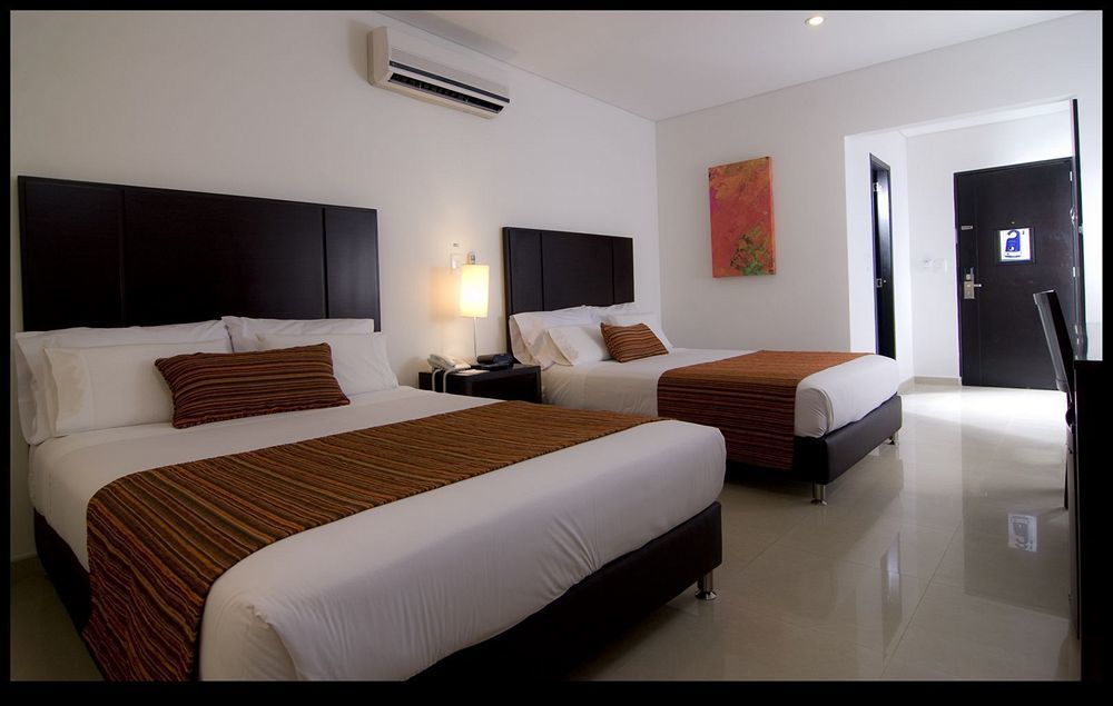 Hotel Millenium บารังกาแบร์เมฮา ภายนอก รูปภาพ