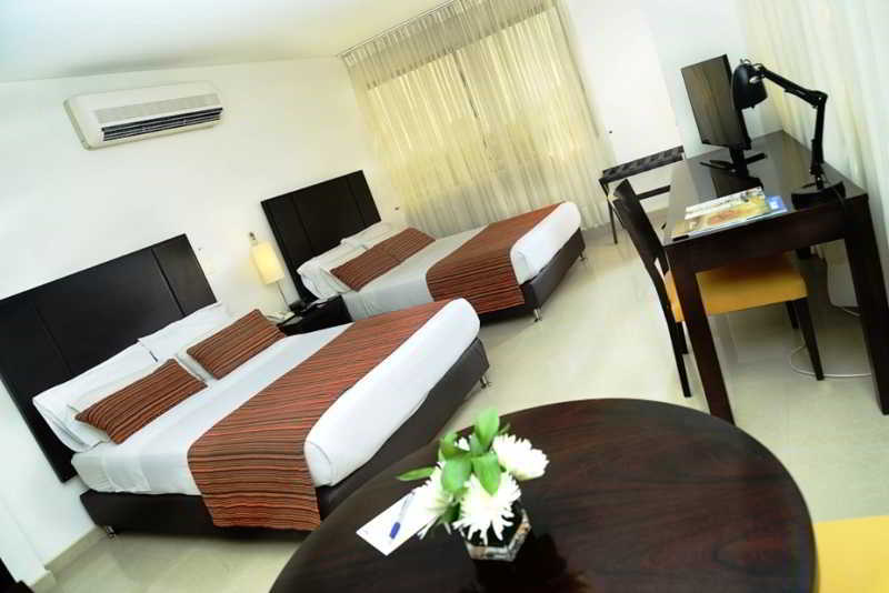 Hotel Millenium บารังกาแบร์เมฮา ภายนอก รูปภาพ